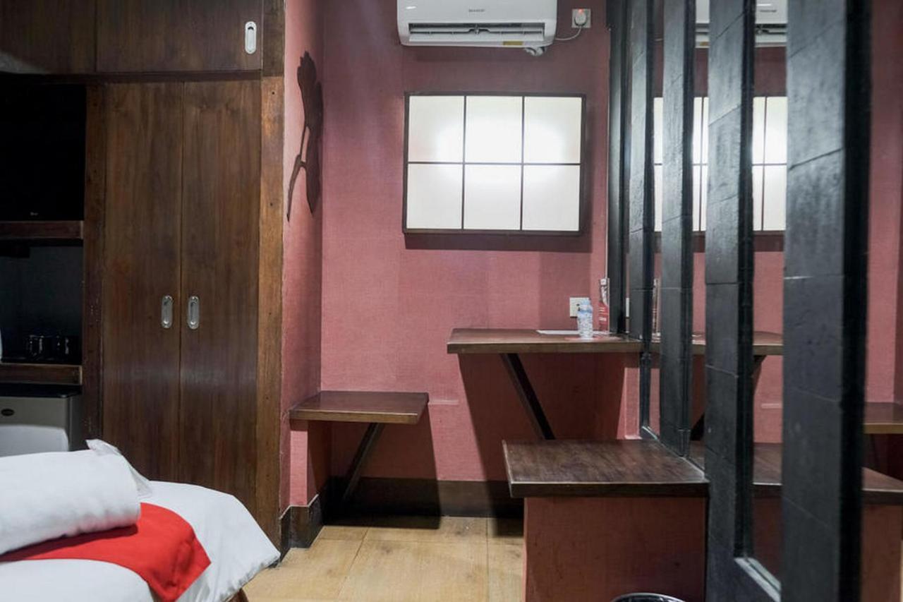 Reddoorz Near Waterboom Lippo Cikarang Hotel Екстериор снимка