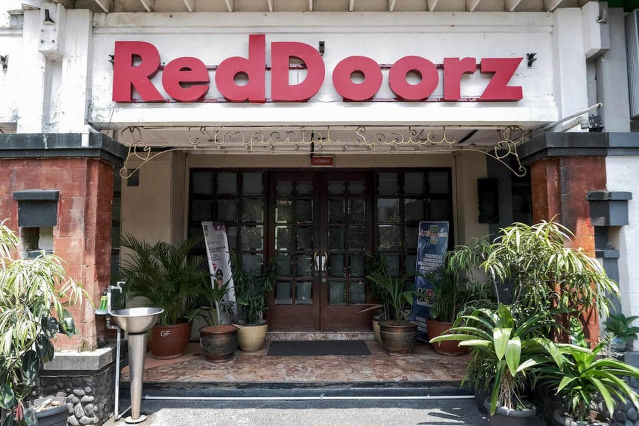 Reddoorz Near Waterboom Lippo Cikarang Hotel Екстериор снимка